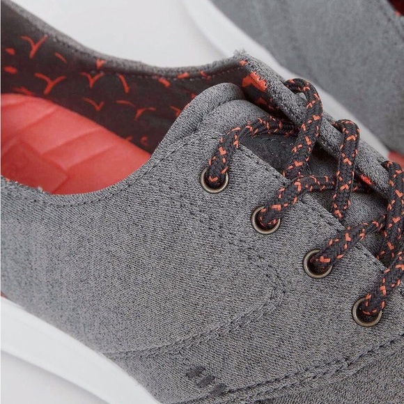 Reef Women's Rover Low Shoe - Picture 2 of 10